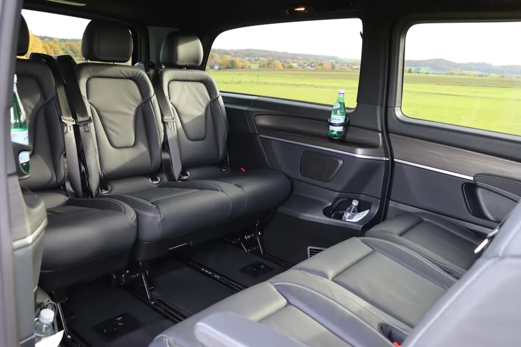 Chauffeurservice-first-class-van-v-klasse