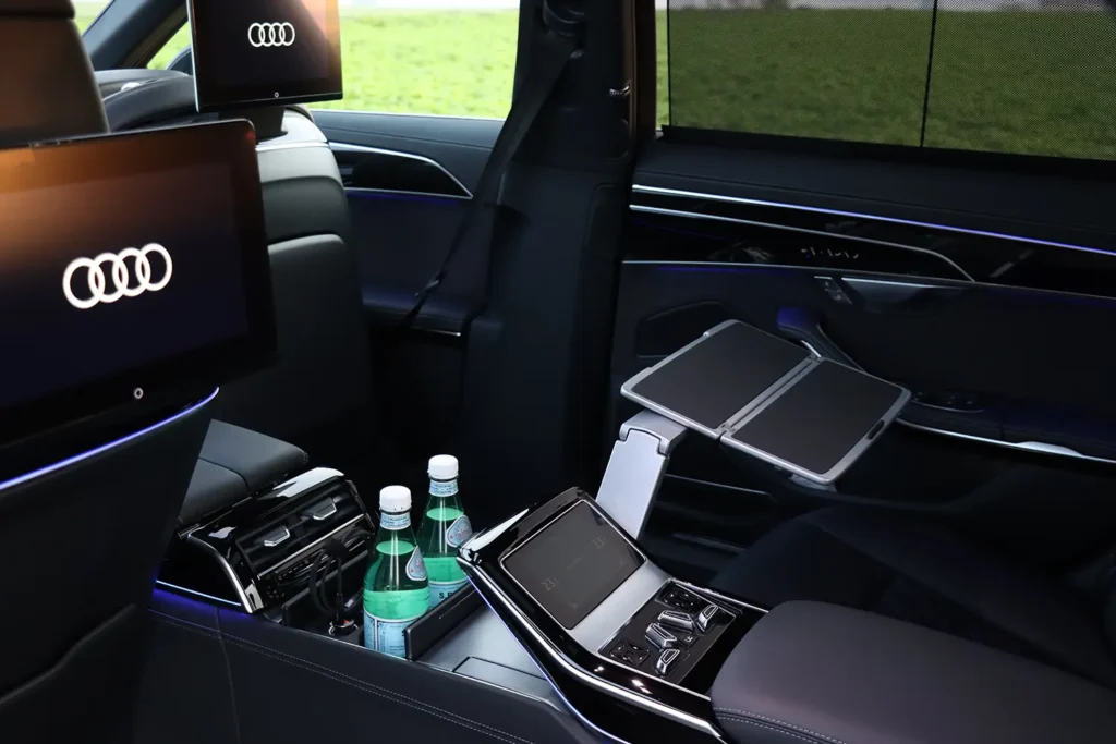 Limousinenservice-A8-innenraum2